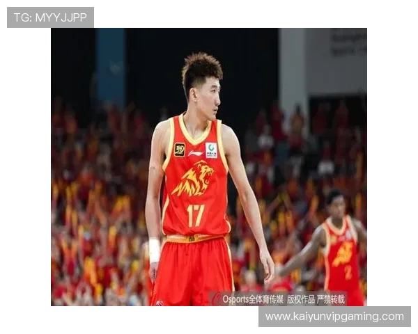 媒体人：孙铭徽没100%康复就坚持复出，赛后伤处又肿了疼得不行_2